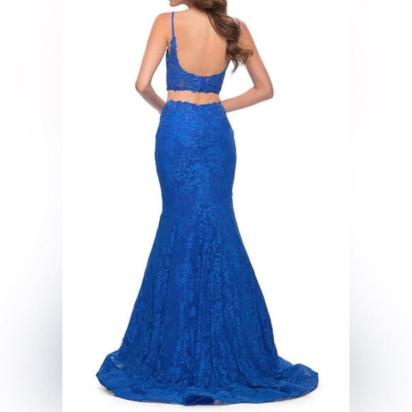 LA FEMME 29970 - Wm’s Mermaid Two Piece Gown With Deep V And Rhineston - Sz: 4. - Picture 2 of 2